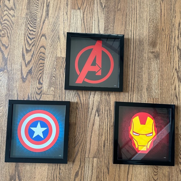 Marvel Avengers and DC Comics Bundle of Four Wall Art Prints - Picture 2 of 11
